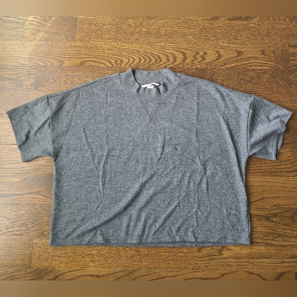 Victoria's secret Gray Ribbed Short Sleeve Top sz.S oversized